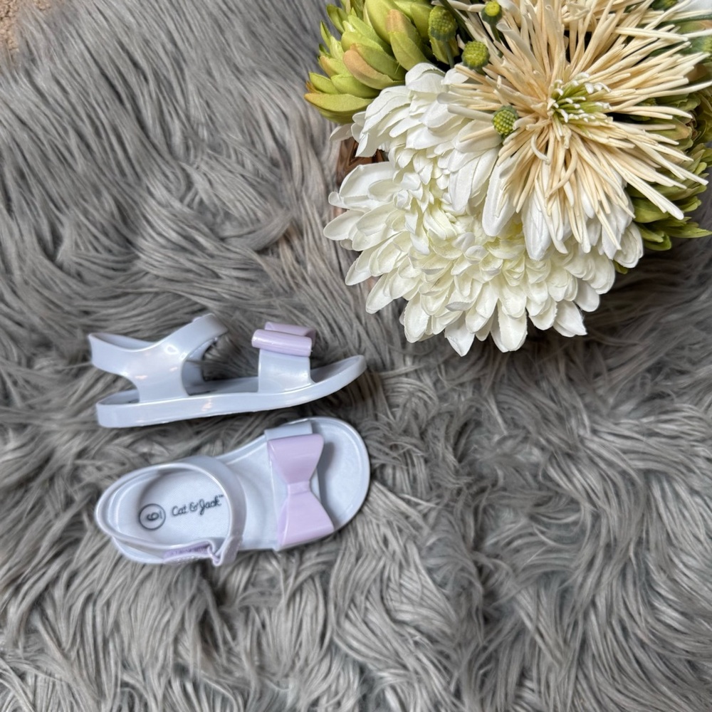 Cat & Jack Kids' Lavender Bow Sandals